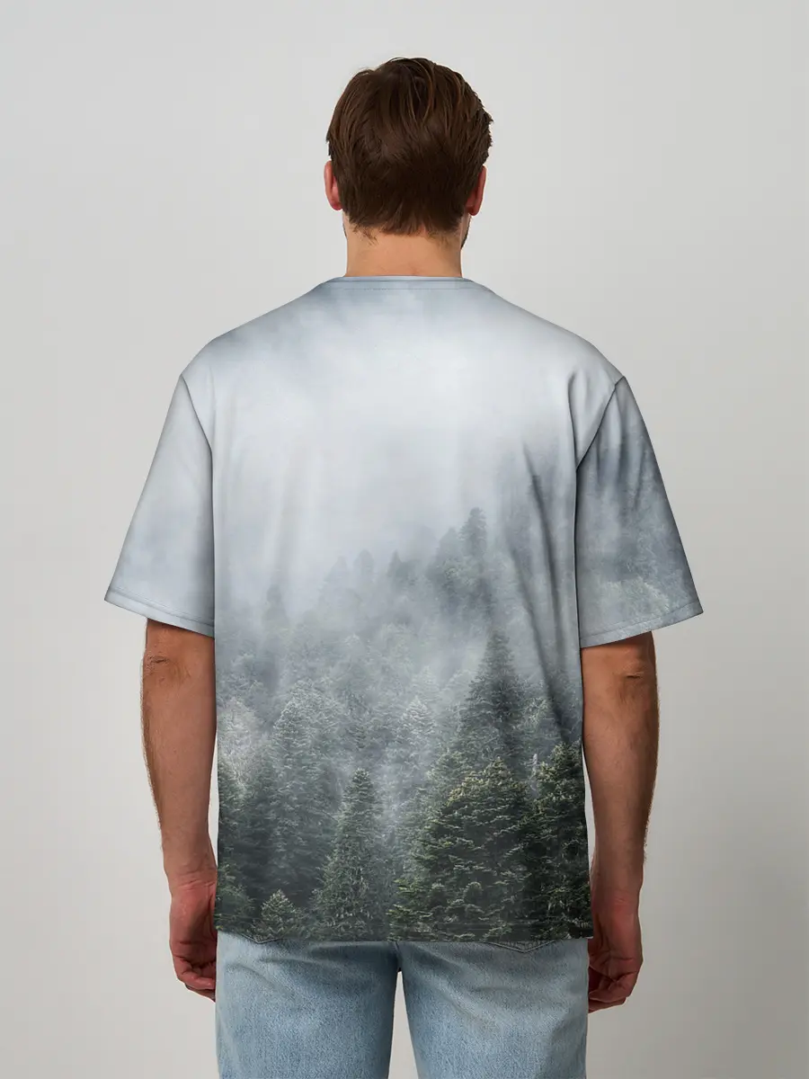 Мужская футболка оверсайз / Туманный лес