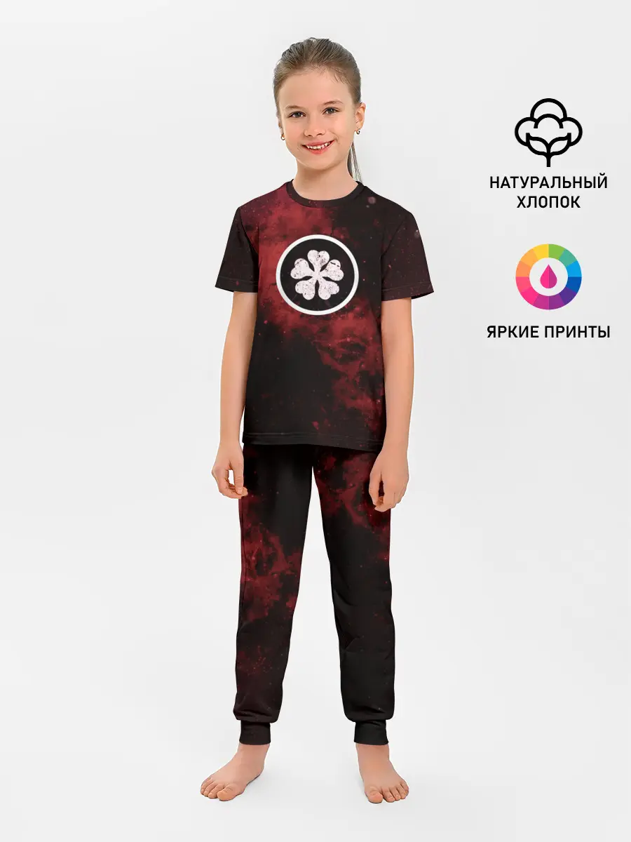Детская пижама с брюками / Эмблема Черного клевера на космическом фоне