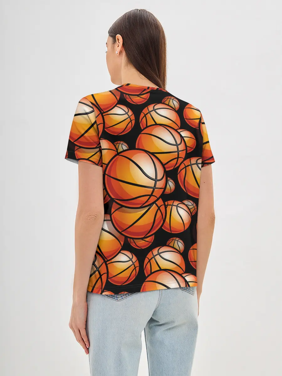 Женская базовая футболка / Баскетбольные мячи