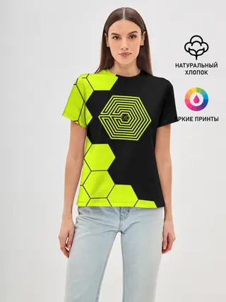 Женская базовая футболка / EXO