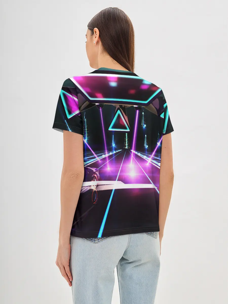 Женская базовая футболка / КИБЕРГОРОД