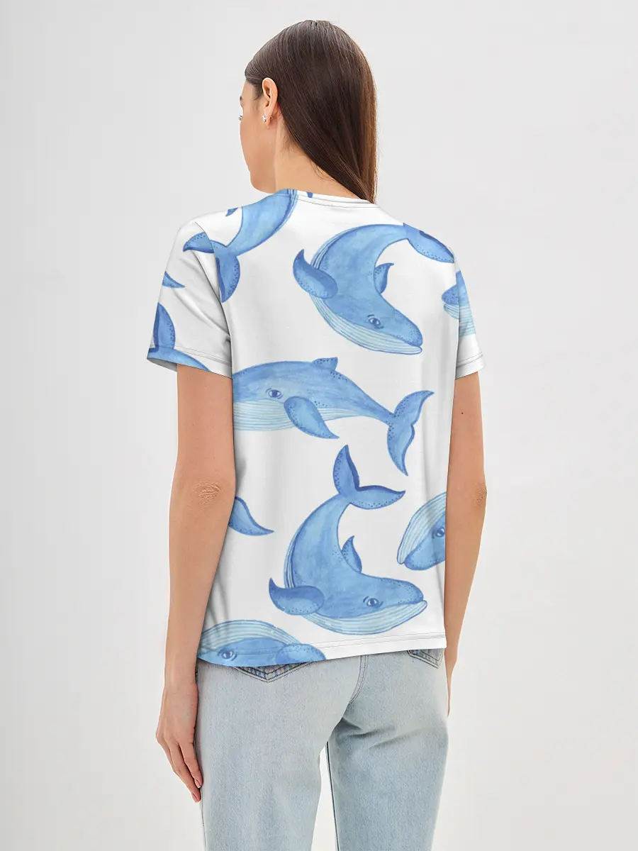 Женская базовая футболка / Косяк китов