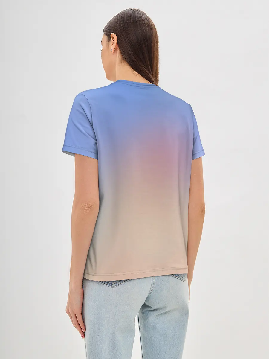 Женская базовая футболка / Жизнь в другом мире с нуля