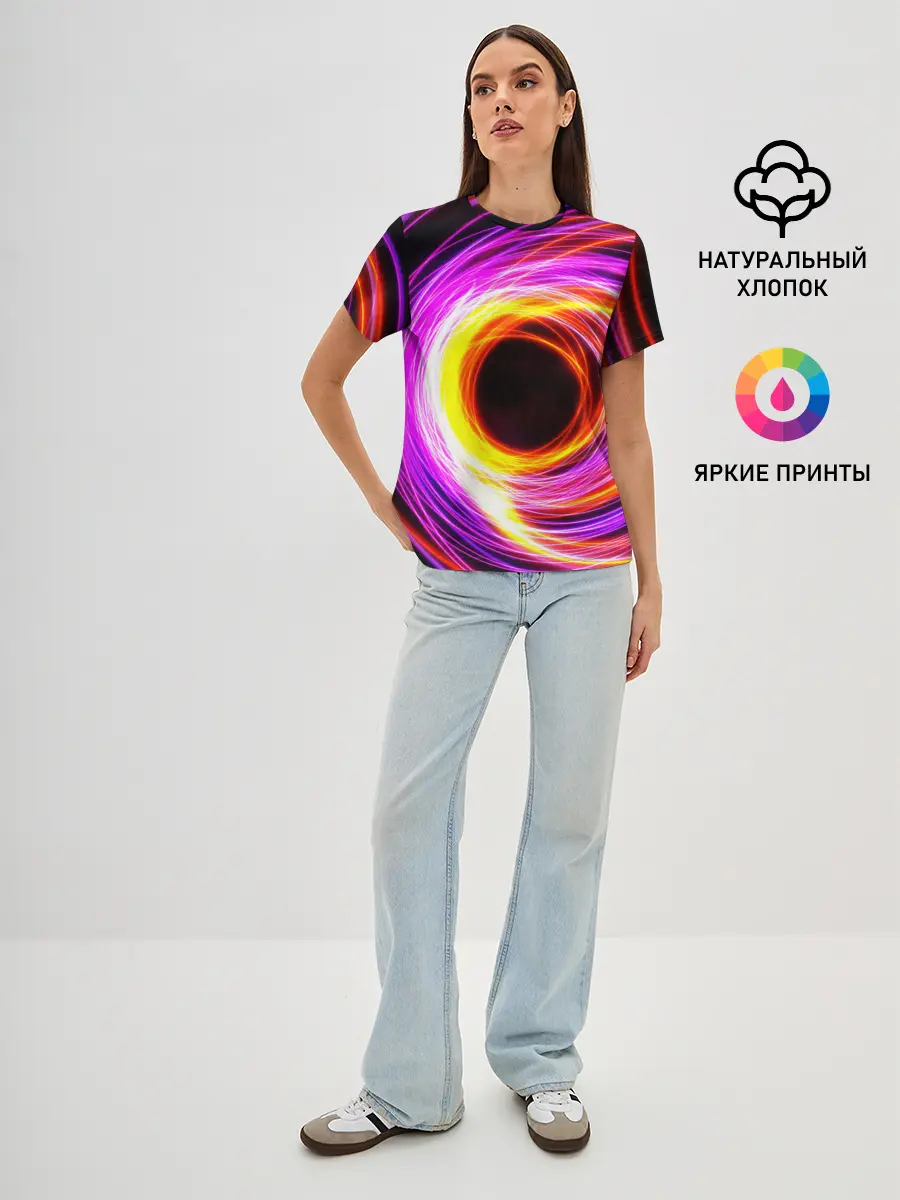 Женская базовая футболка / ИСКРЫ