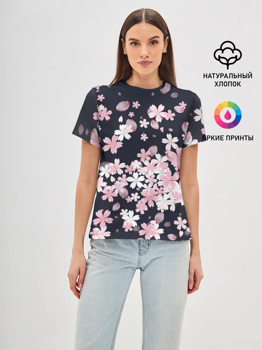 Женская базовая футболка / Сакура