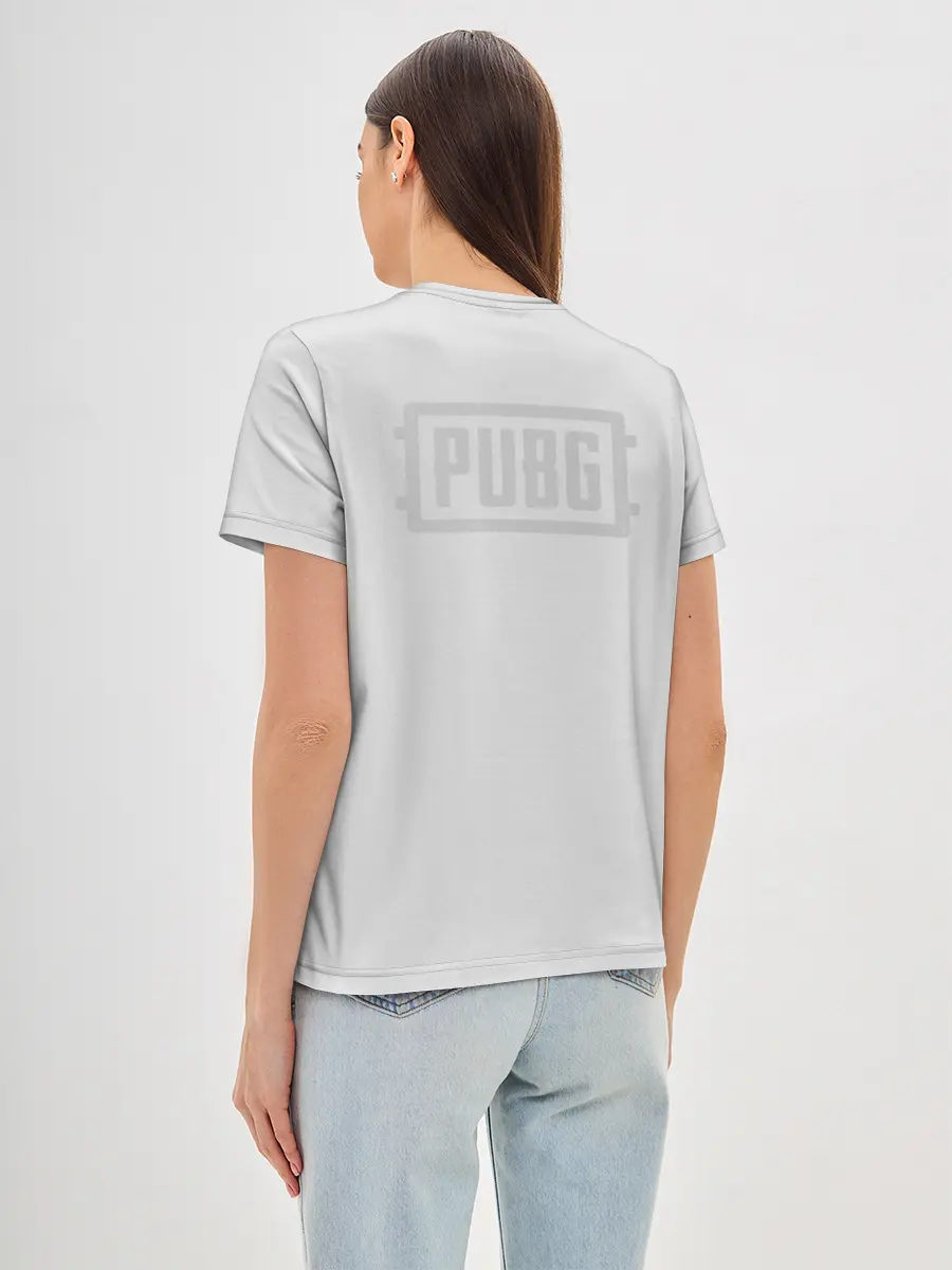 Женская базовая футболка / Погоня