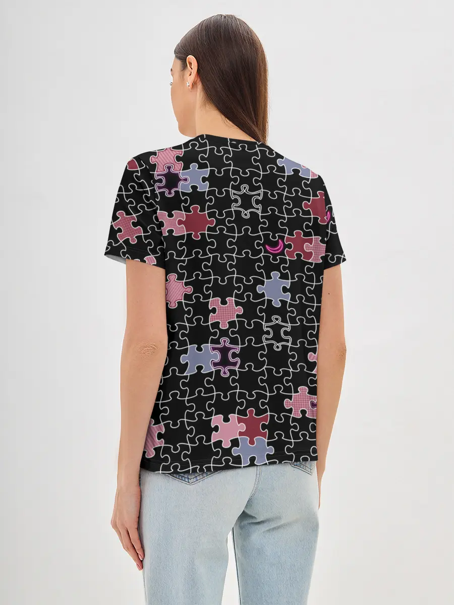 Женская базовая футболка / Пазлы Винтажный стиль