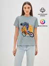 Женская базовая футболка / Космический велосипедист