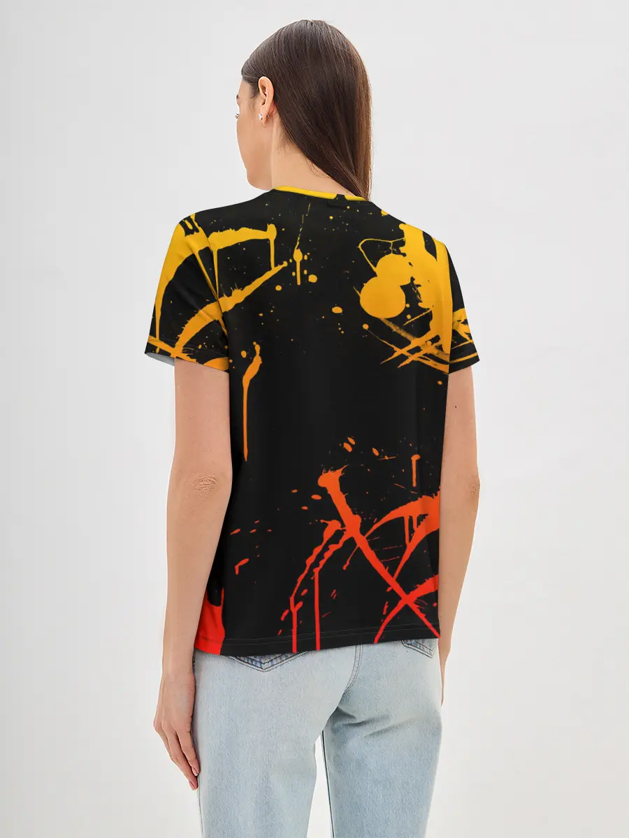 Женская базовая футболка / JoJo Bizarre Adventure