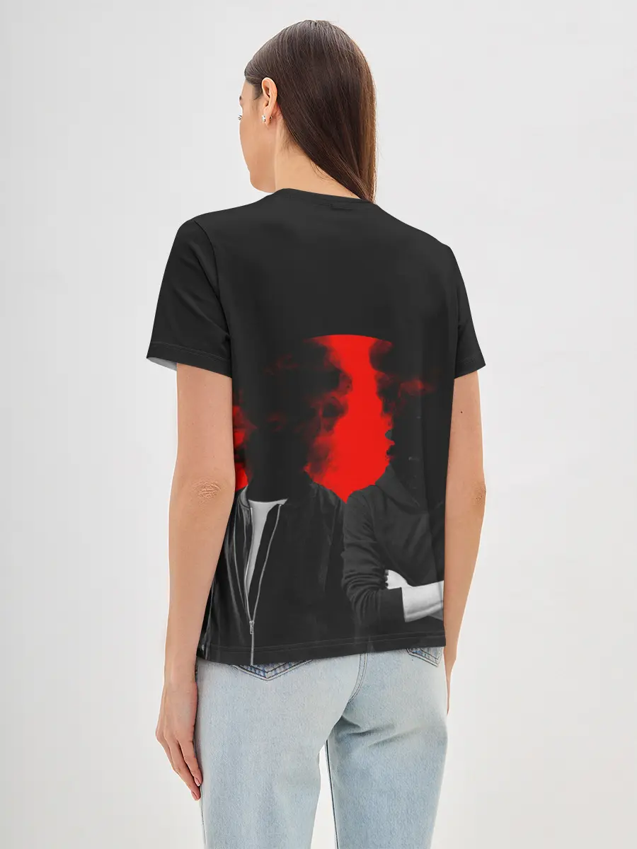 Женская базовая футболка / Дымится голова