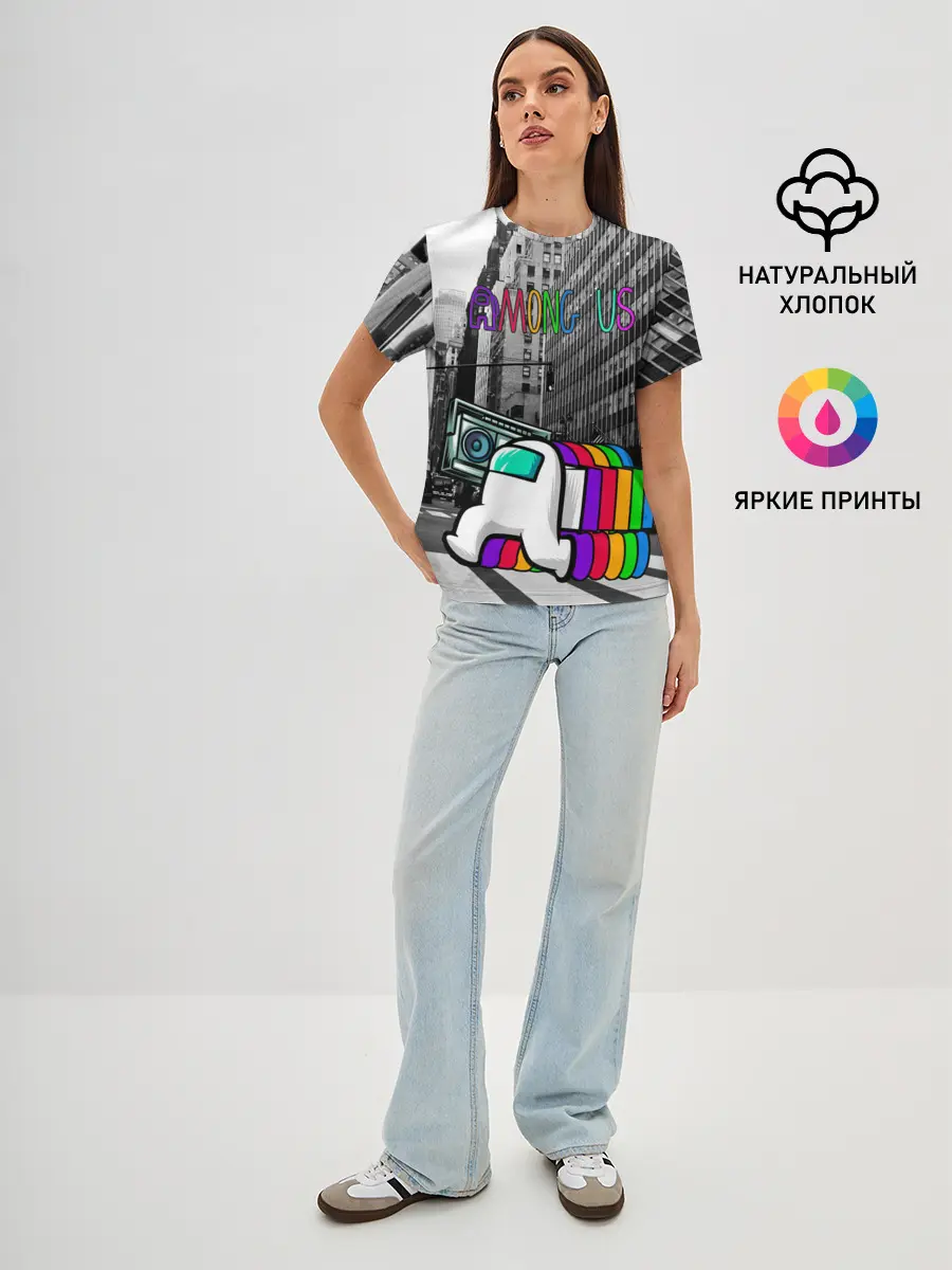 Женская базовая футболка / Among Us по улицам Нью-Йорка