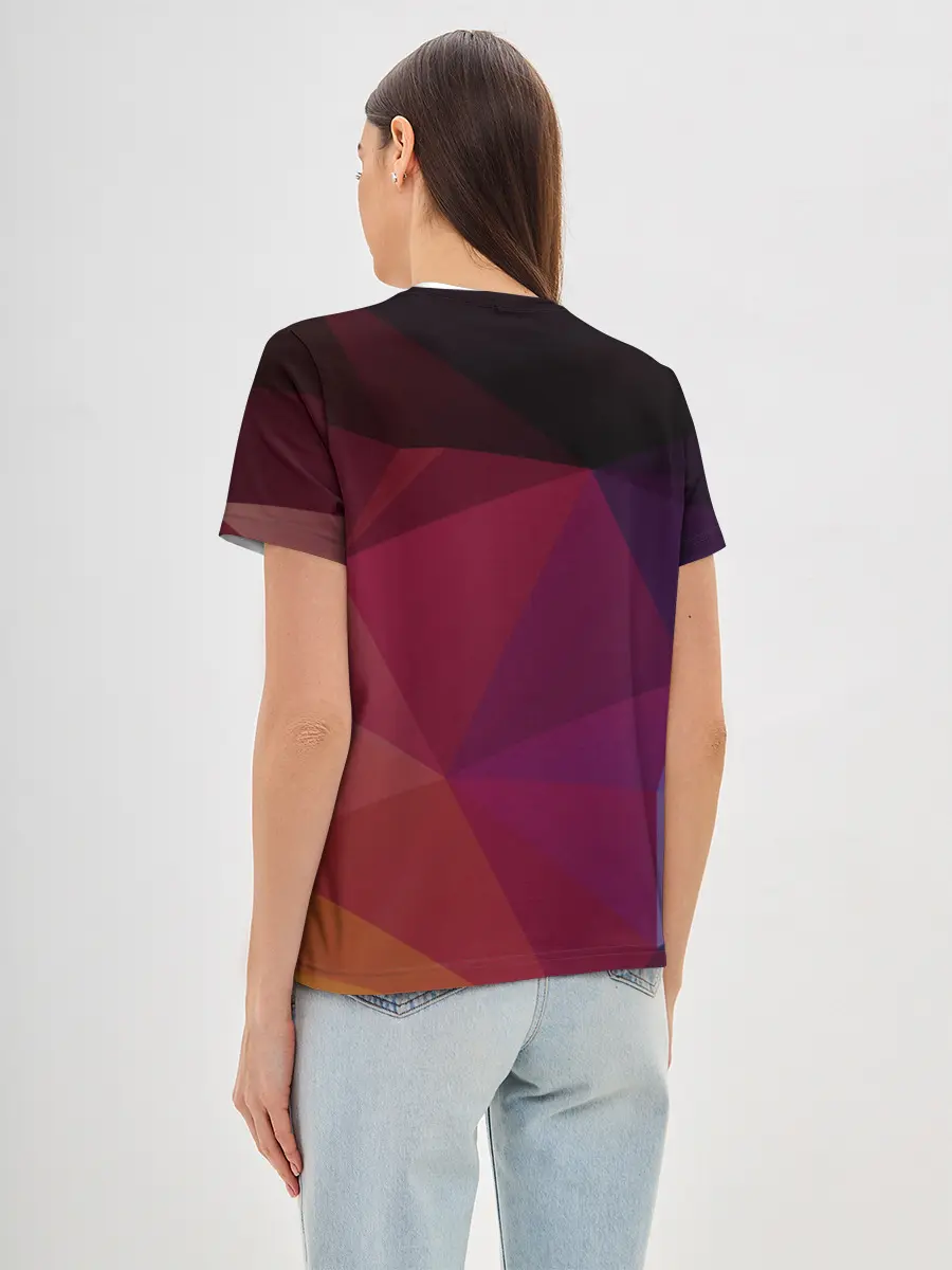 Женская базовая футболка / Полигональный фон