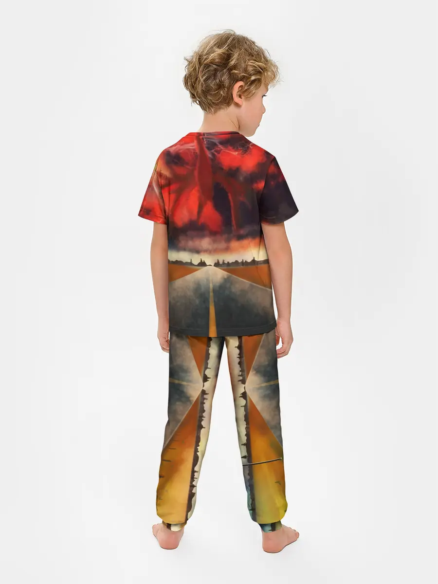 Детская пижама с брюками / Очень странные дела