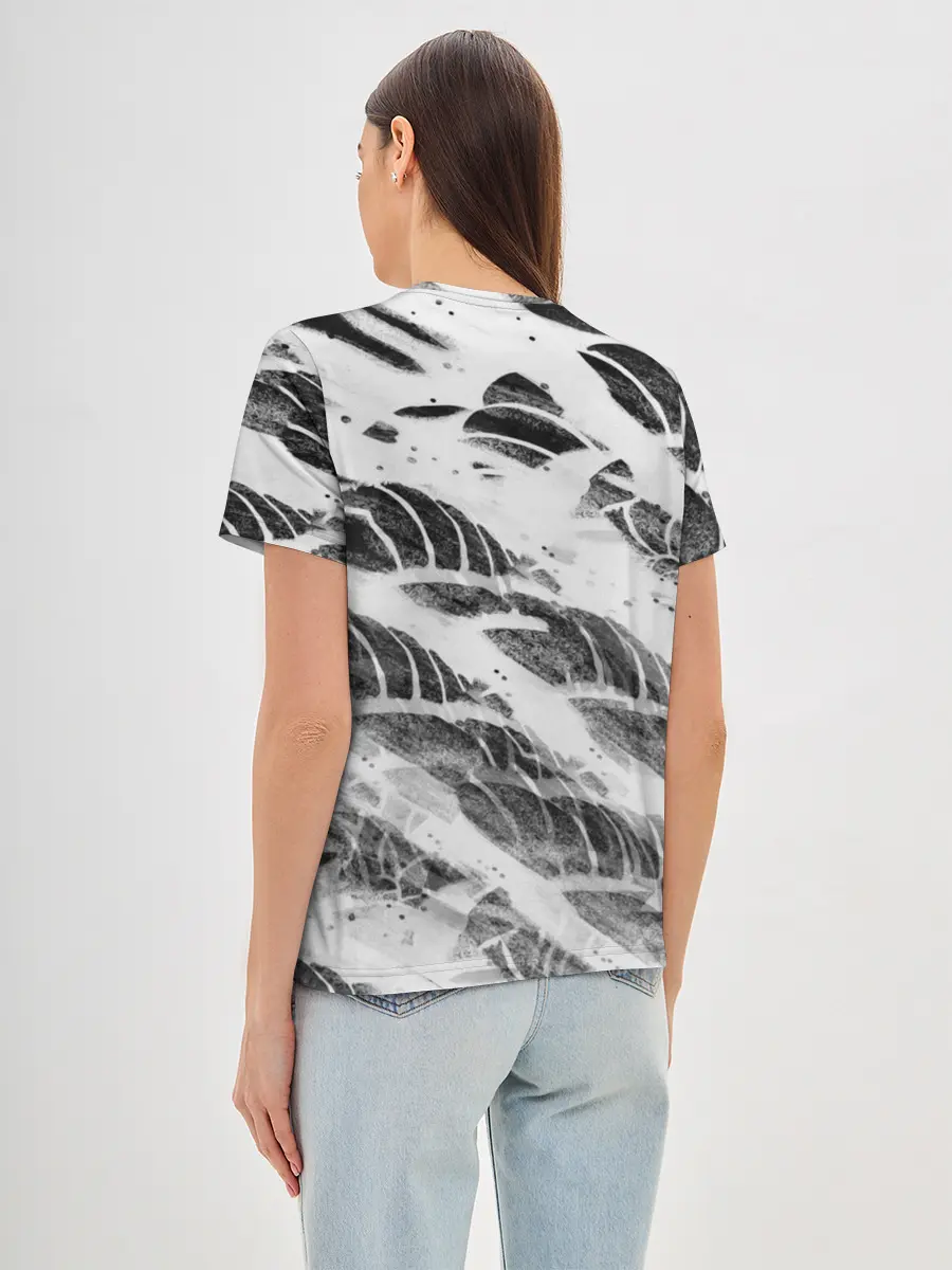 Женская базовая футболка / Hollow Knight