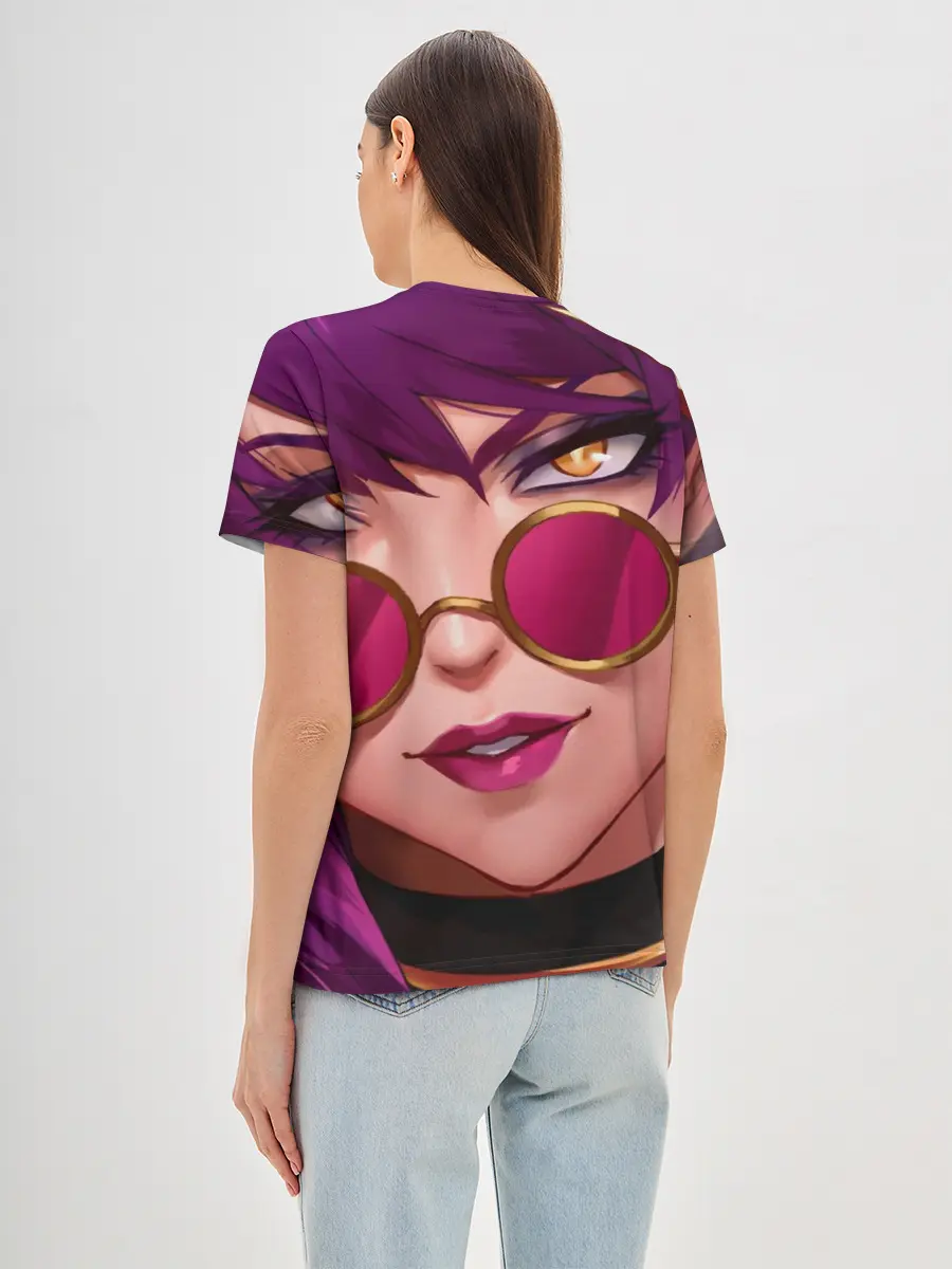 Женская базовая футболка / Эвелинн