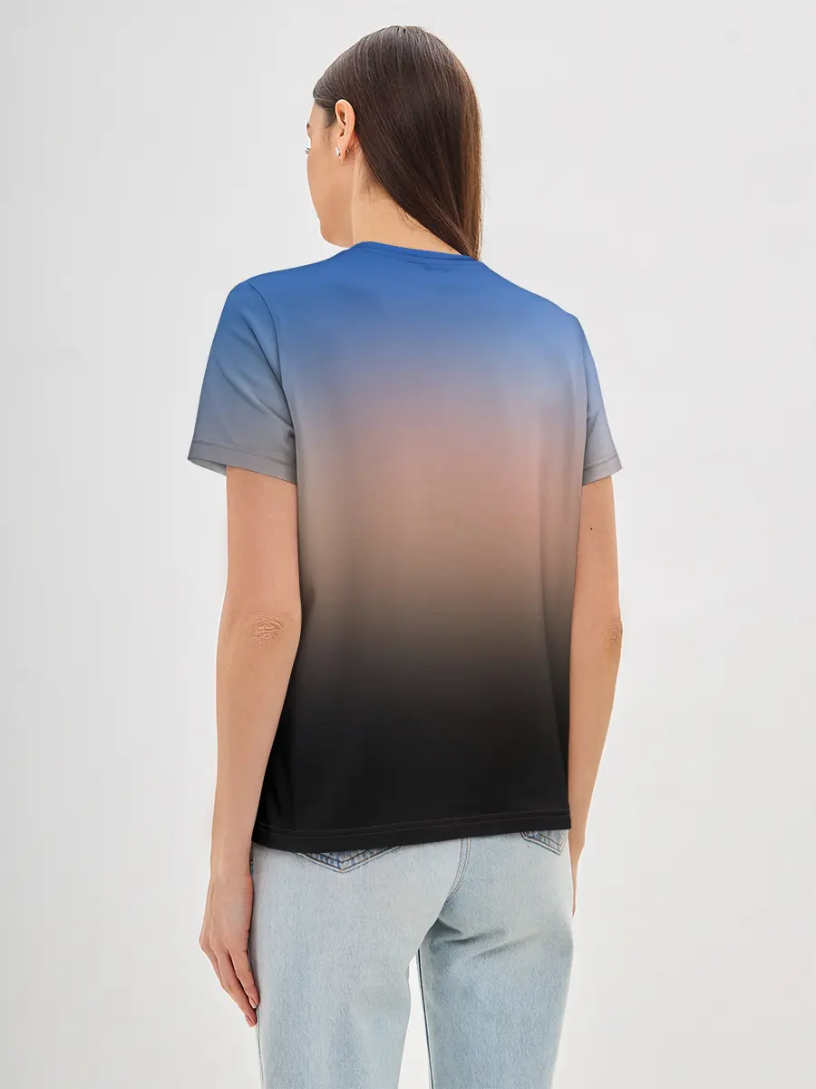 Женская базовая футболка / Red