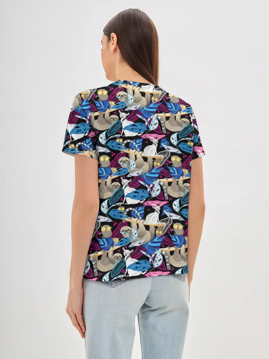 Женская базовая футболка / Ленивцы и Лемуры