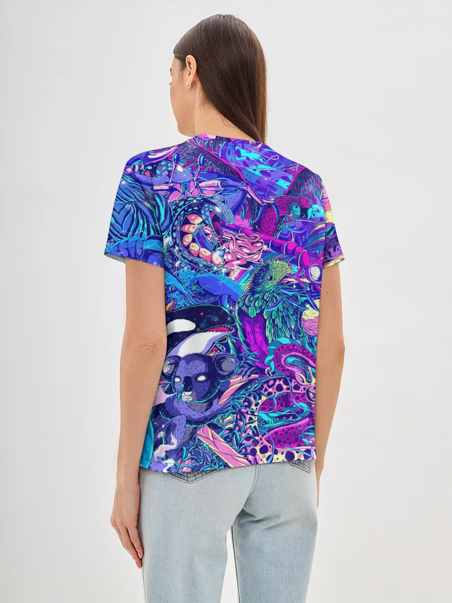 Женская базовая футболка / Неоновые Звери