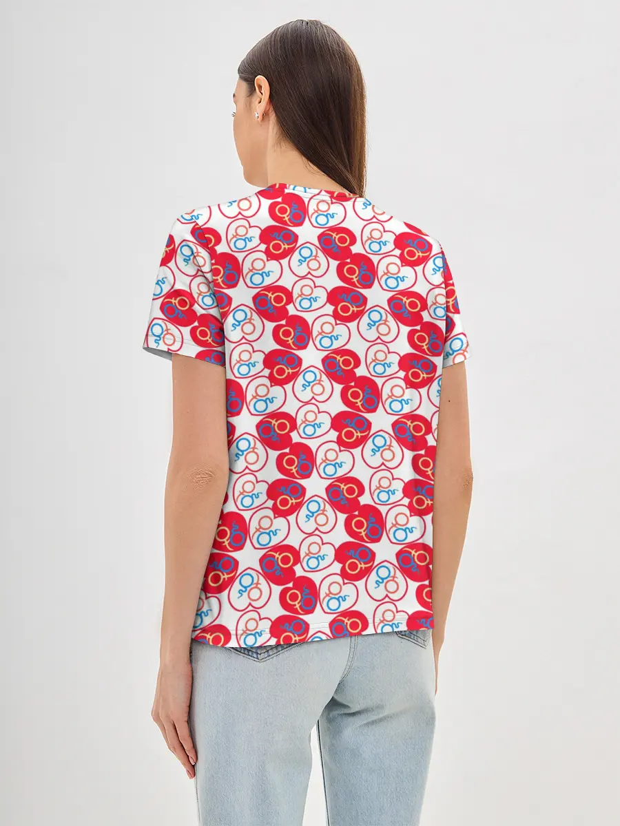 Женская базовая футболка / Любовь