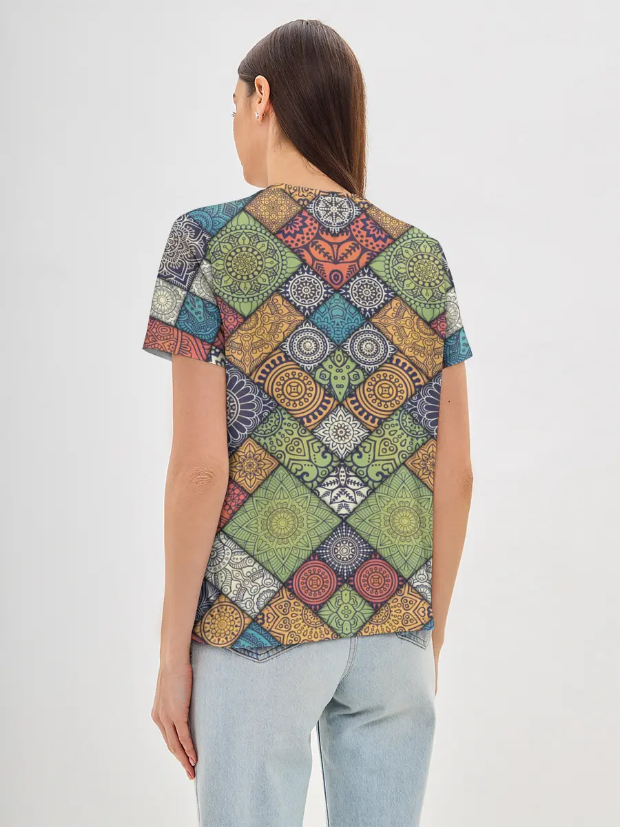 Женская базовая футболка / Мандалы лоскутный печворк