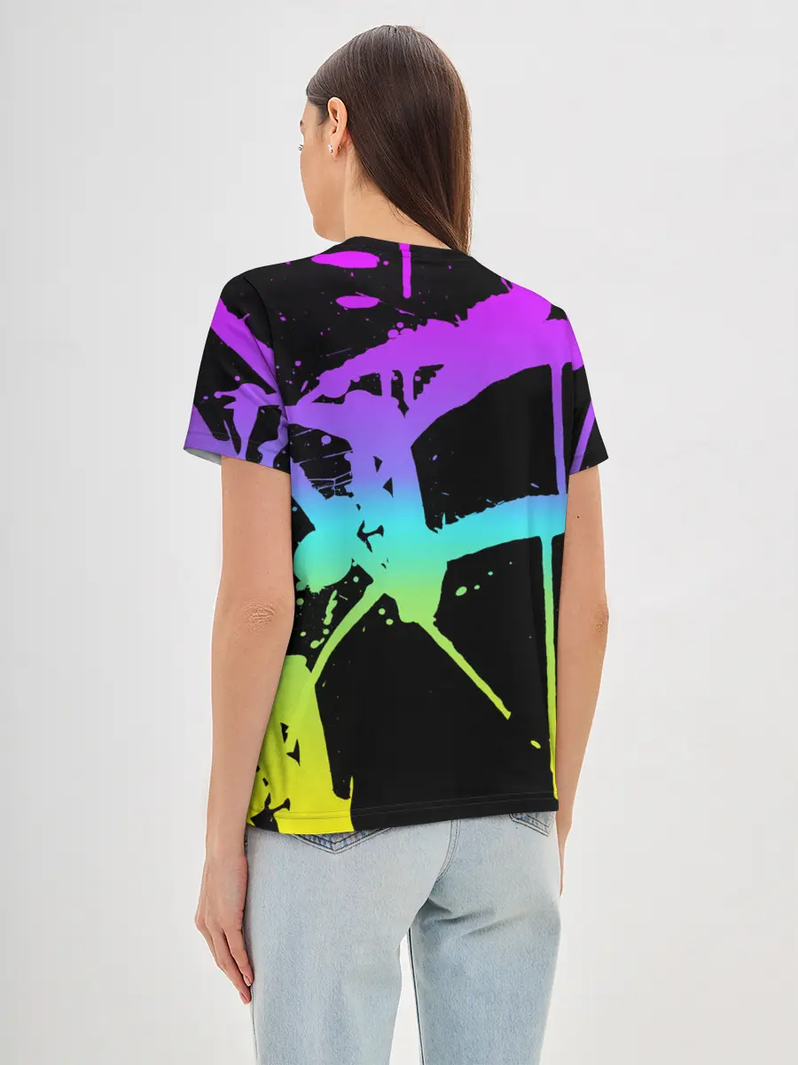 Женская базовая футболка / JoJo Bizarre Adventure