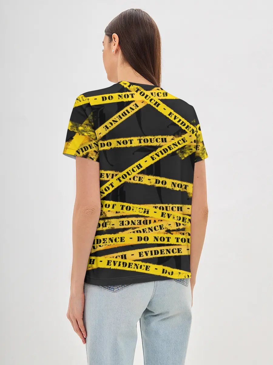 Женская базовая футболка / Улика - не трогать