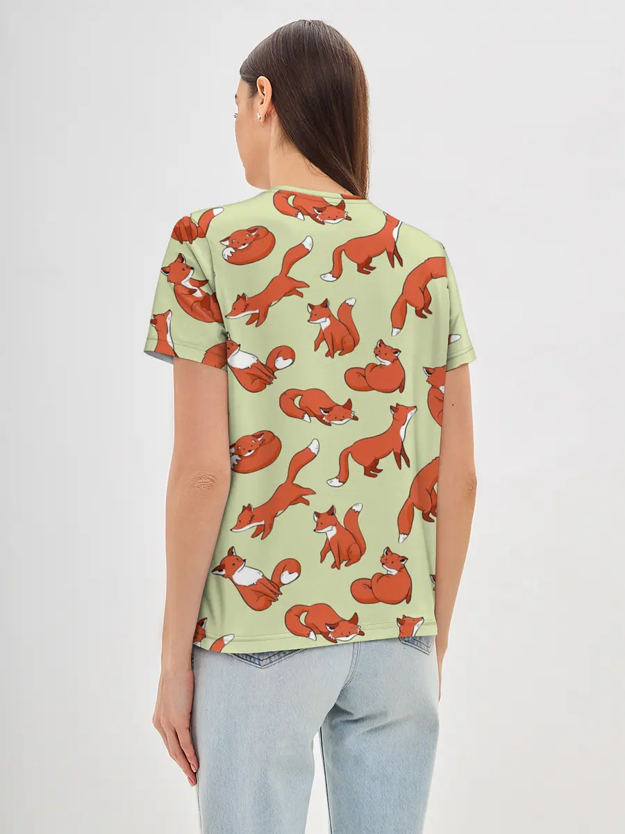 Женская базовая футболка / Осенние лисички
