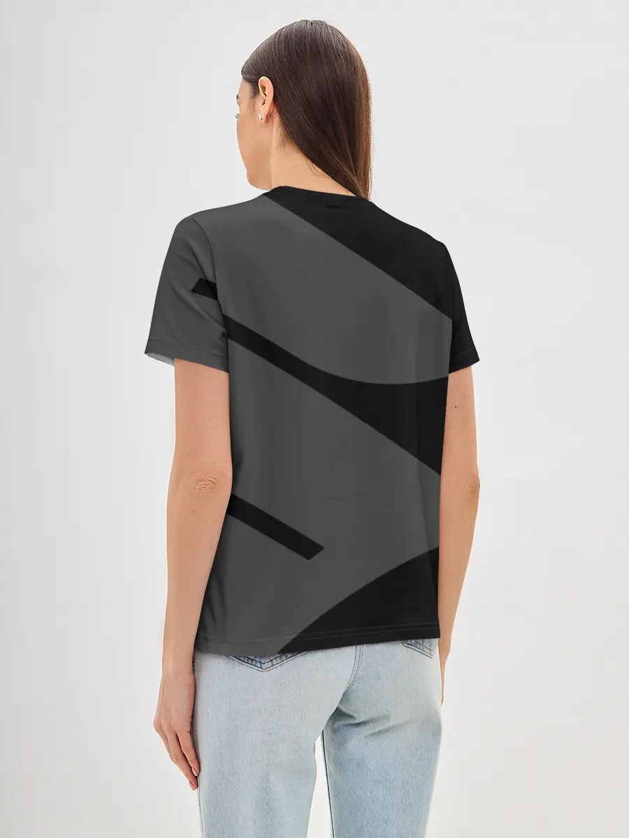 Женская базовая футболка / SUZUKI