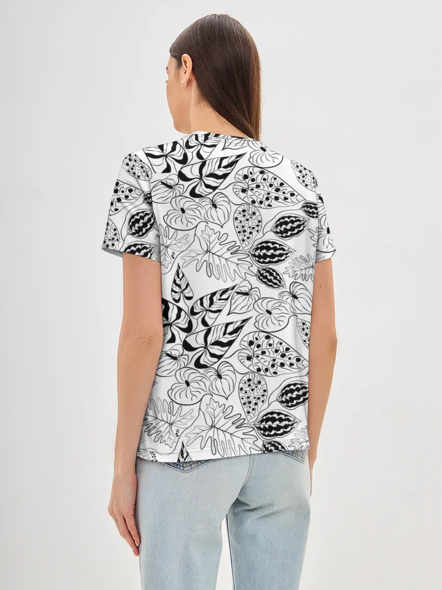 Женская базовая футболка / Черно-белый узор Тропики