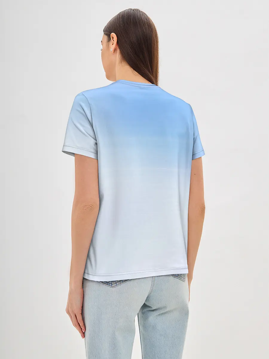 Женская базовая футболка / Pikachu Detective