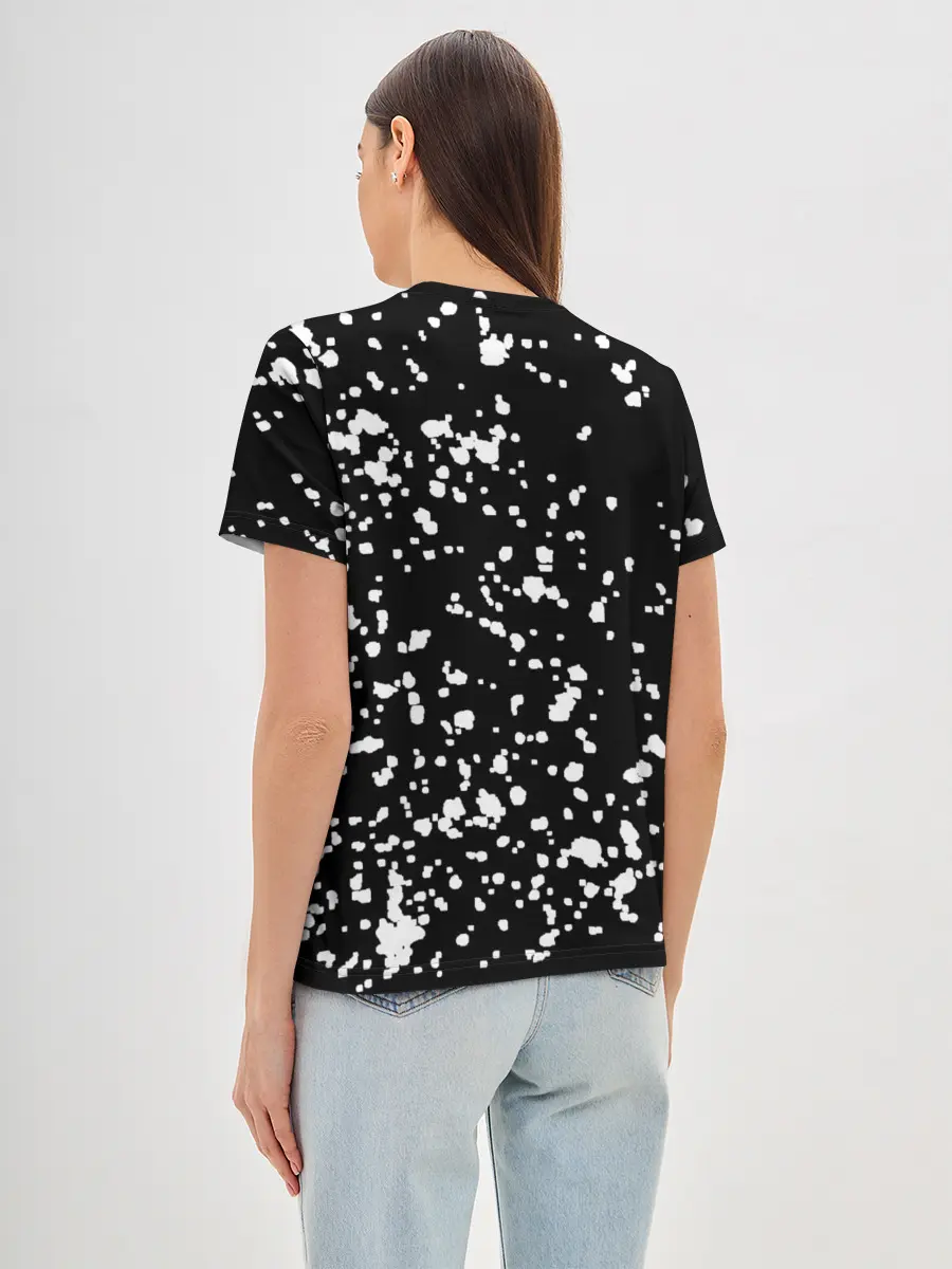 Женская базовая футболка / Каллиграфия на чёрном фоне