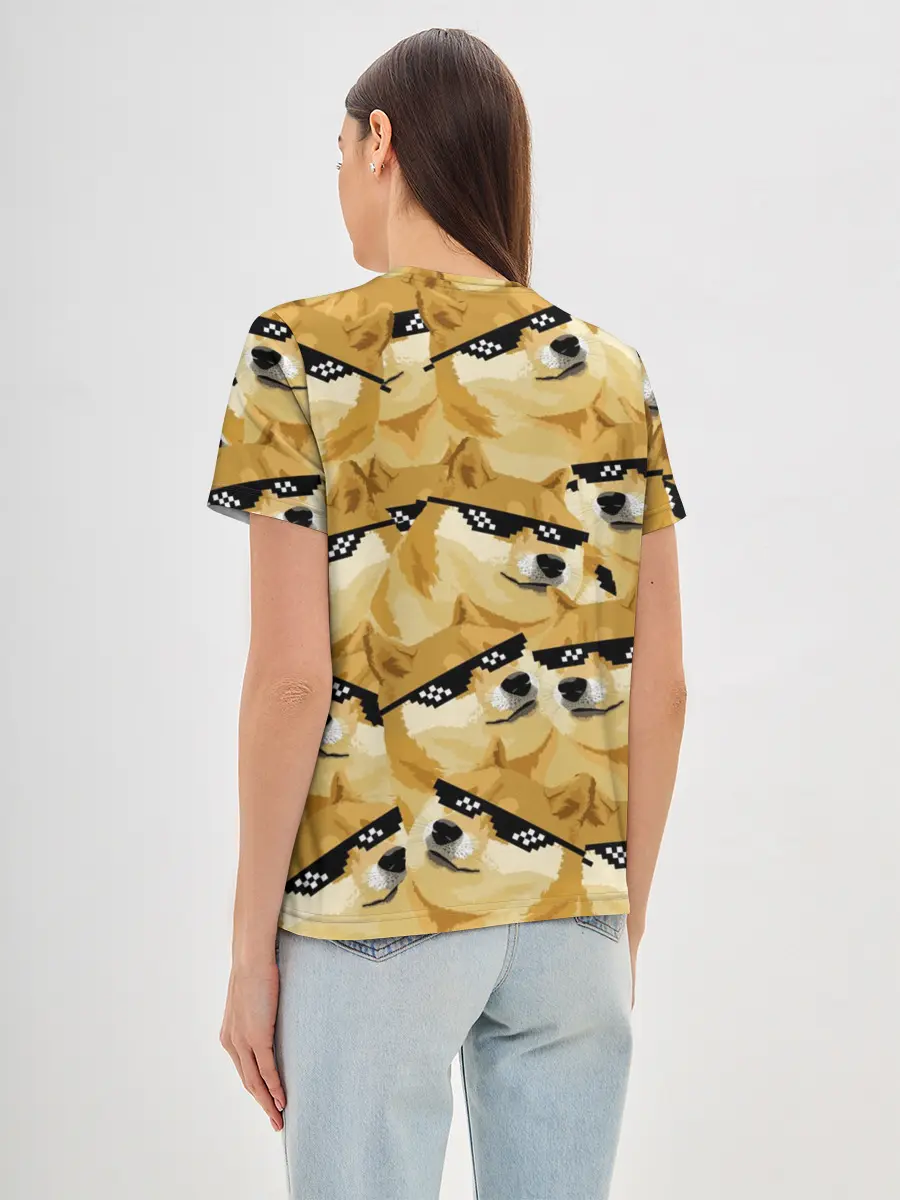 Женская базовая футболка / Doge мем в deal with it очках