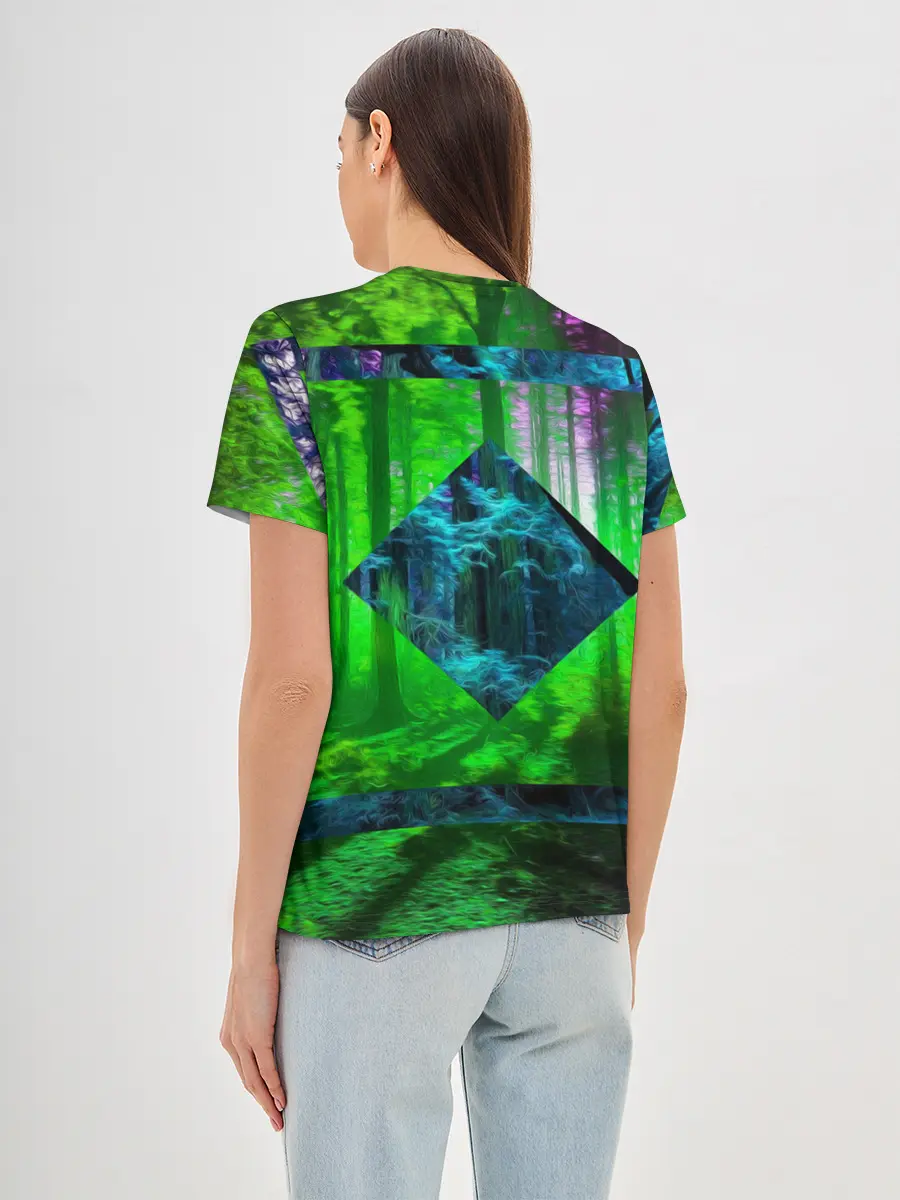 Женская базовая футболка / ПСИХОДЕЛИЯ ЛЕСА