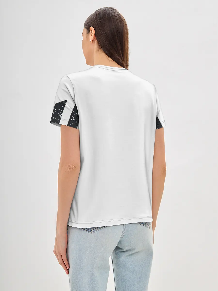 Женская базовая футболка / Вчера или сегодня