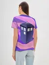 Женская базовая футболка / CRAZY TARDIS