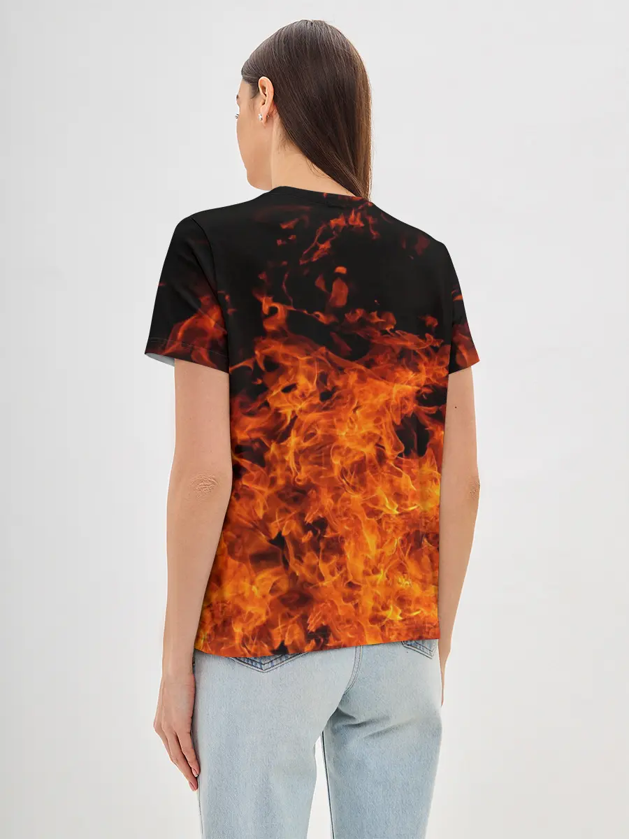 Женская базовая футболка / Огонь