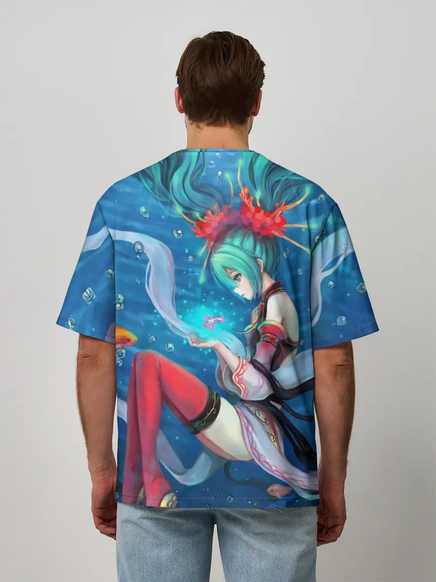 Мужская футболка оверсайз / Hatsune Miku в чулках