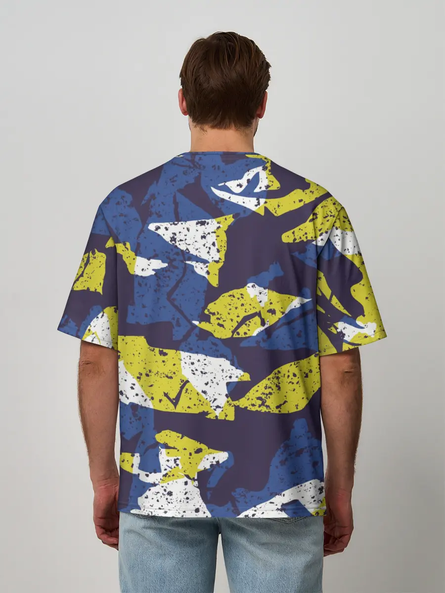 Мужская футболка оверсайз / Пятна