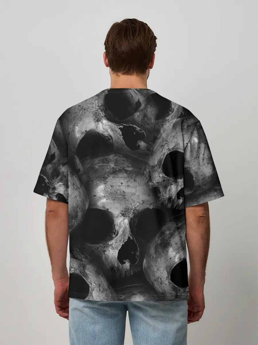 Мужская футболка оверсайз / Груда черепов