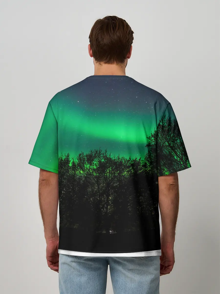 Мужская футболка оверсайз / Северное сияние
