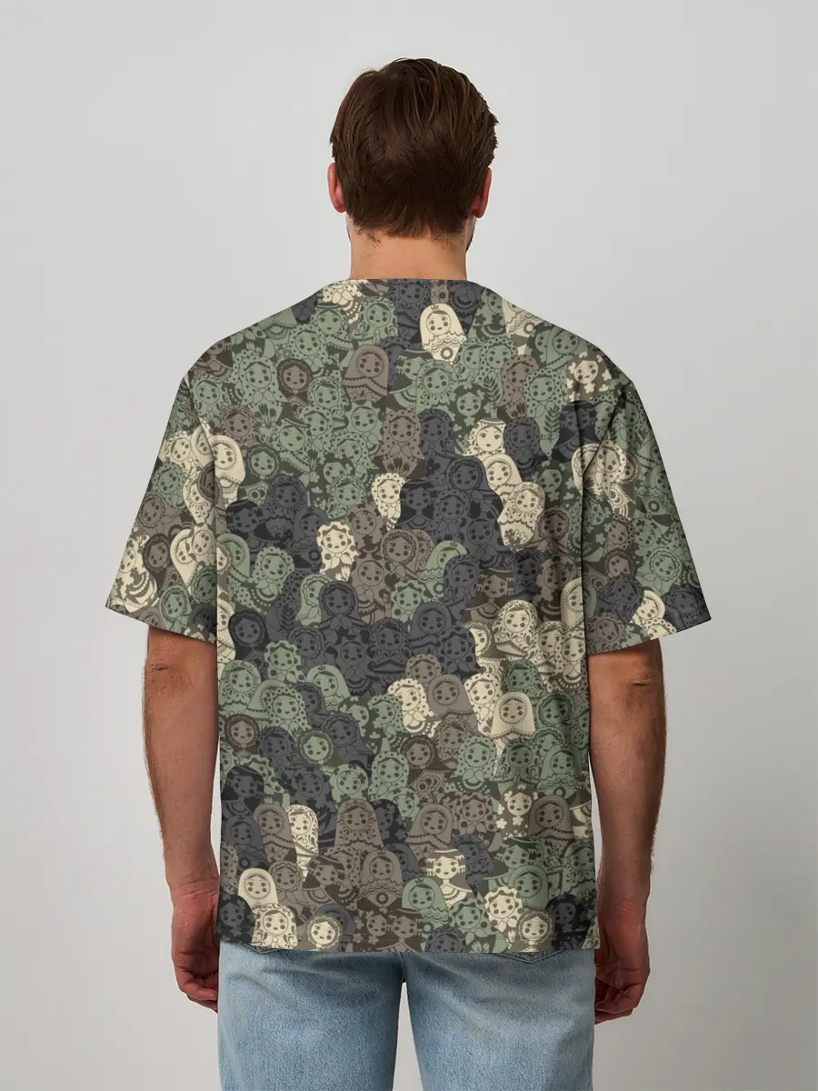 Мужская футболка оверсайз / Камуфляж из матрёшек