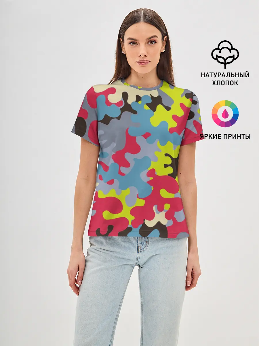 Женская базовая футболка / Цветные облака