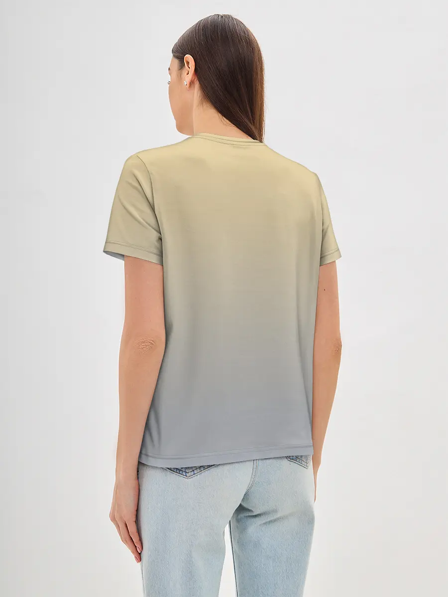 Женская базовая футболка / девочка и мышка друзья