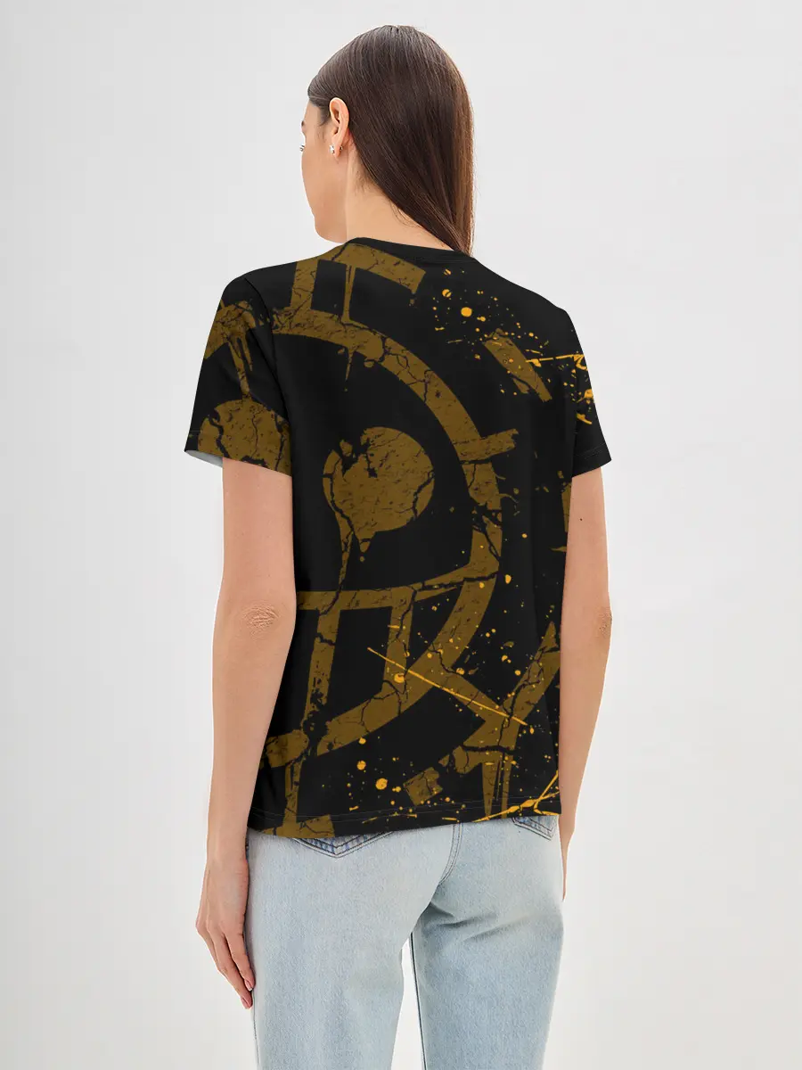 Женская базовая футболка / ВАН ПИС ПИРАТЫ ЖЁЛТЫЙ ЛОГО