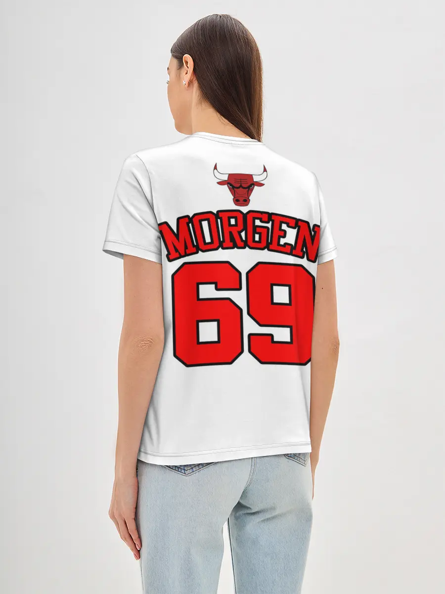 Женская базовая футболка / Баскетболисты из клипа OLALA