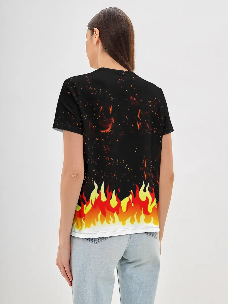 Женская базовая футболка / Пылающий Череп