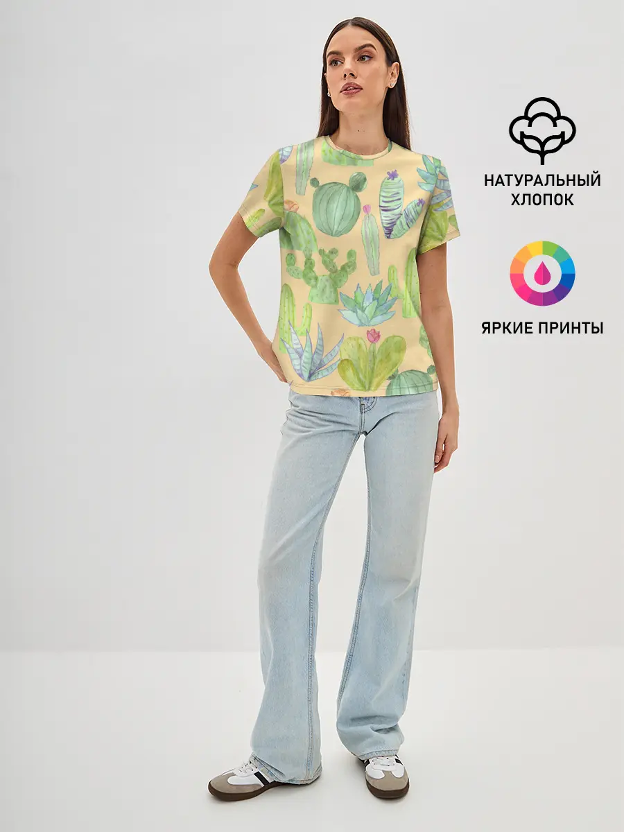 Женская базовая футболка / Кактусы в пустыне