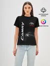 Женская базовая футболка / Черная Тойота Камри