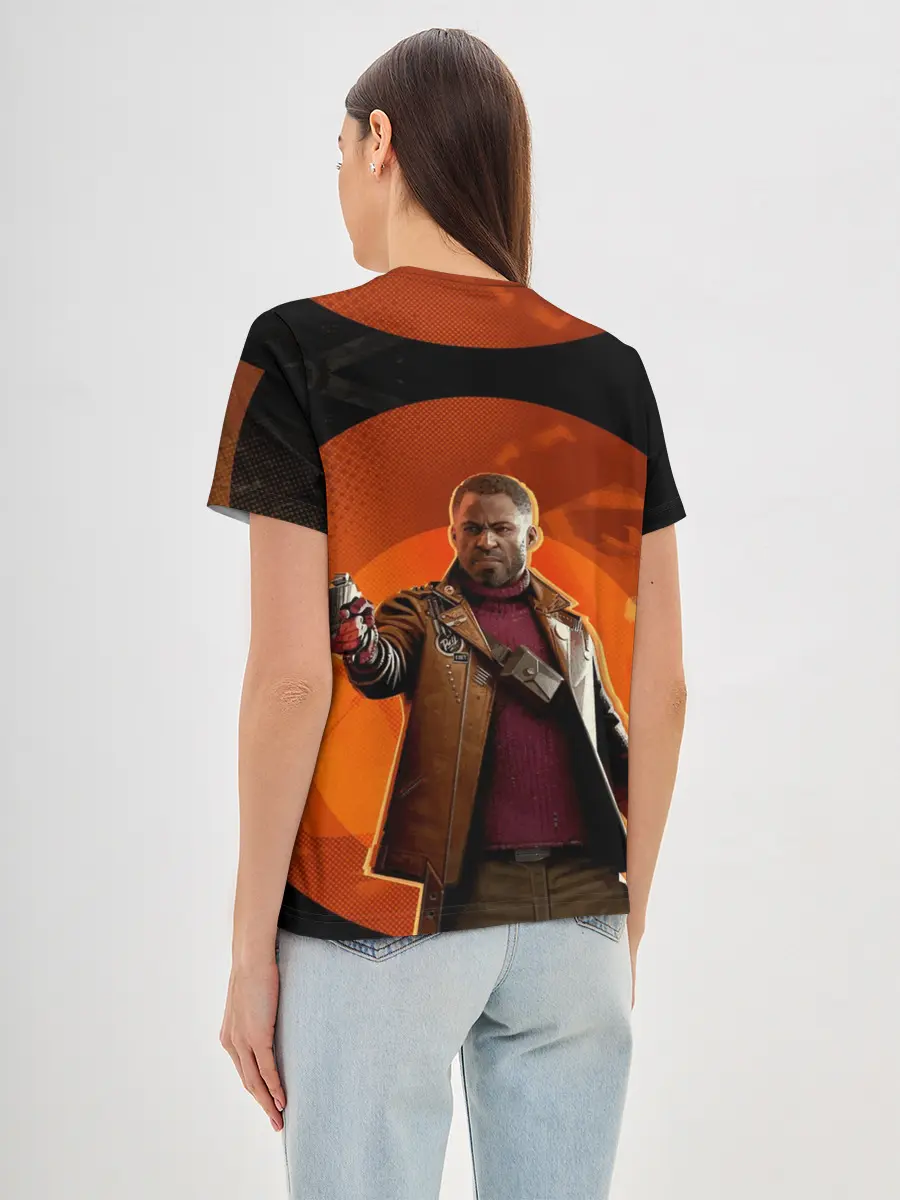 Женская базовая футболка / Кольт на фоне Джулианны