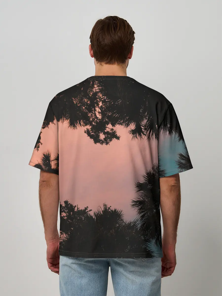 Мужская футболка оверсайз / Пальмы вид снизу закат